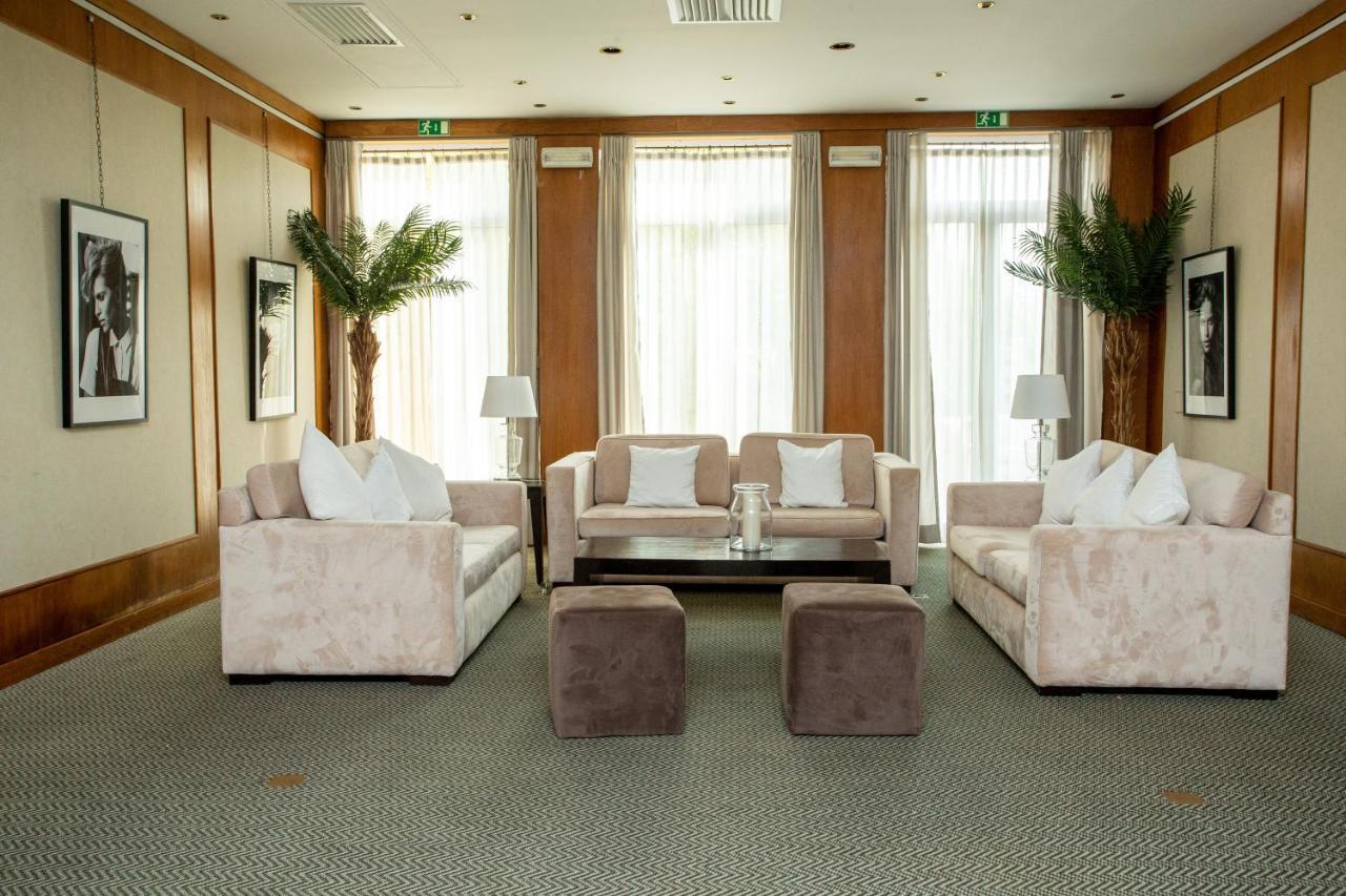 Hotel Inglaterra - Charme & Boutique Ещорил Екстериор снимка