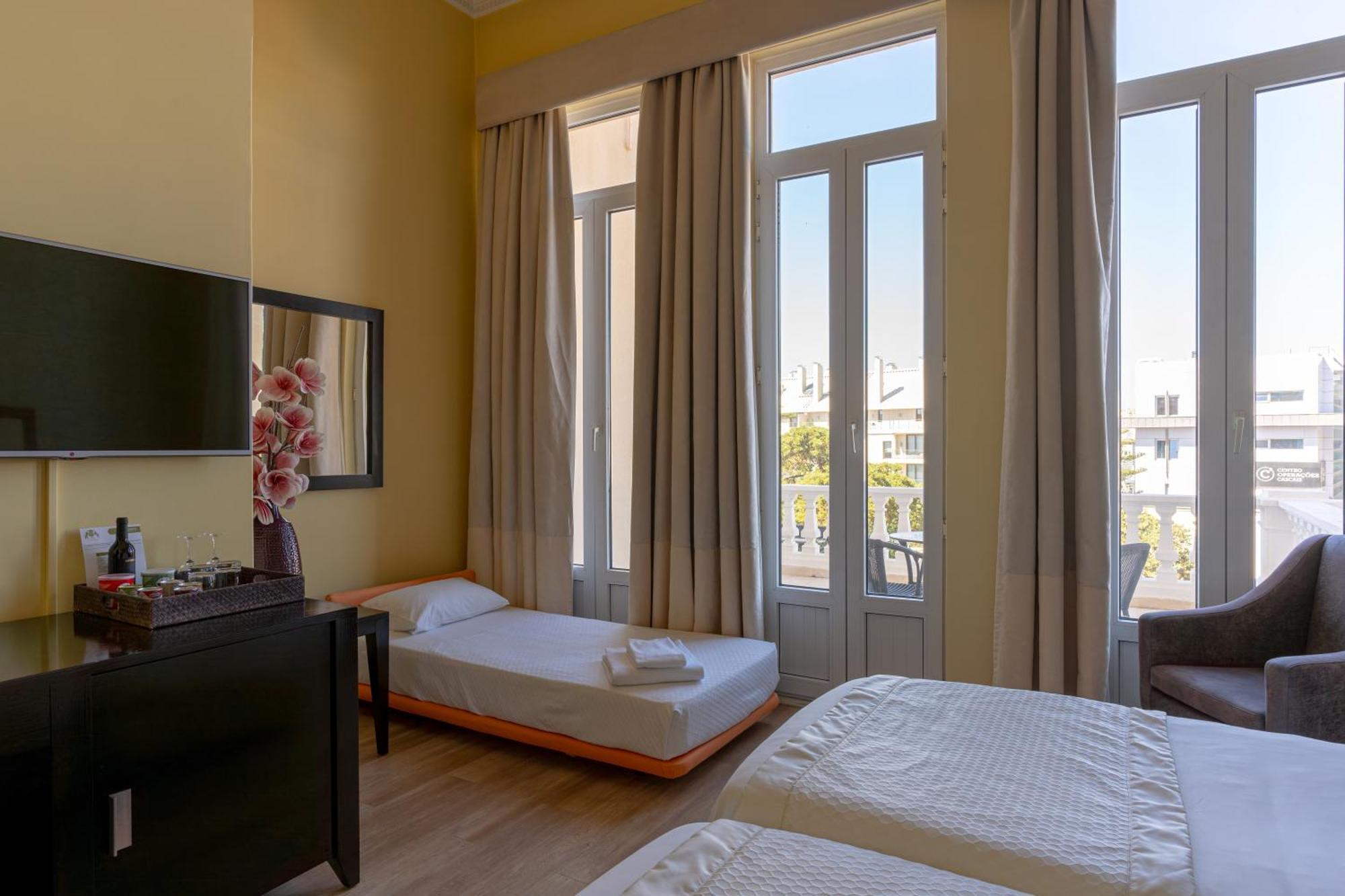 Hotel Inglaterra - Charme & Boutique Ещорил Екстериор снимка