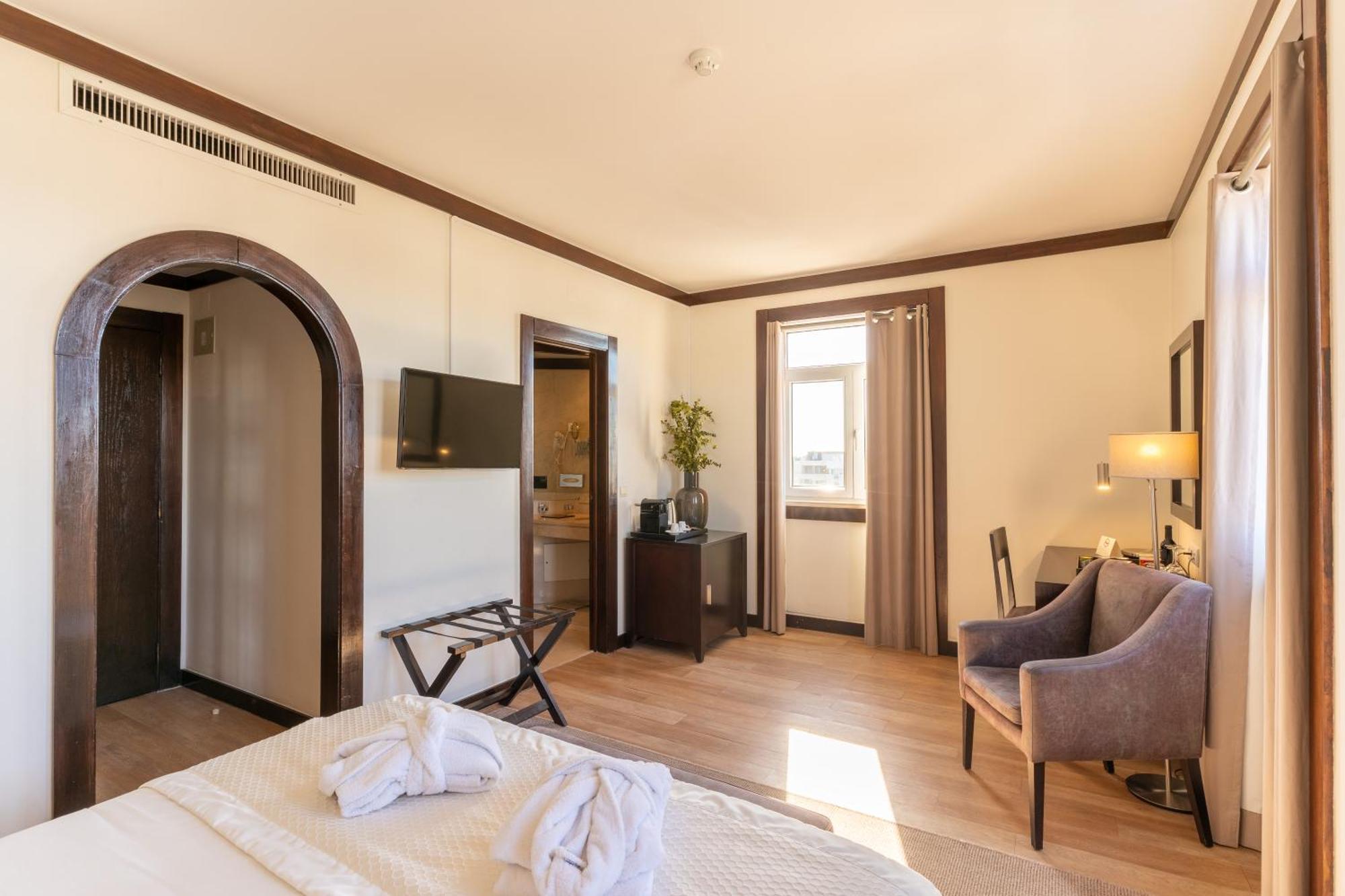 Hotel Inglaterra - Charme & Boutique Ещорил Екстериор снимка