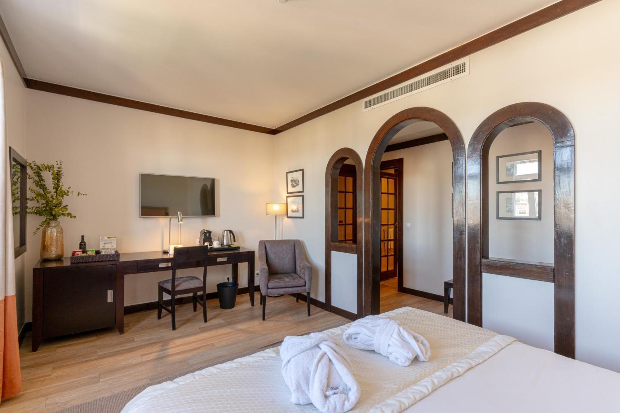 Hotel Inglaterra - Charme & Boutique Ещорил Екстериор снимка